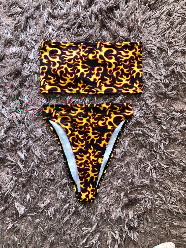 Flame 90s High Leg Bottoms