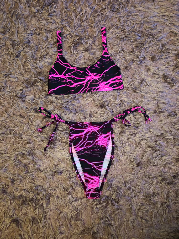 Electro Pink Crop Vest