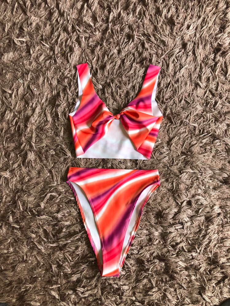 Sunrise 90s High Leg Bottoms