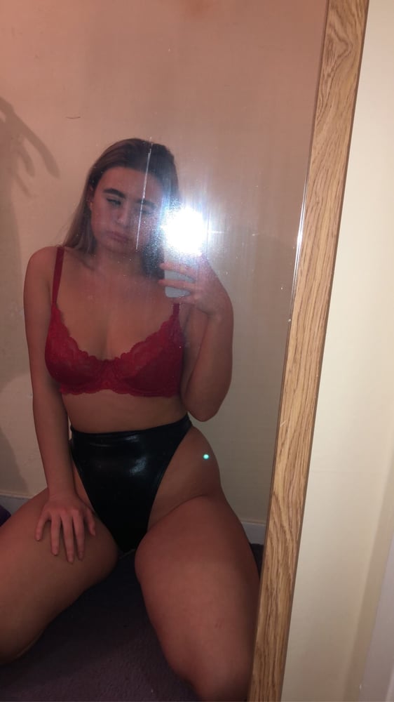 Slave 4 U 90s High Leg Bottoms