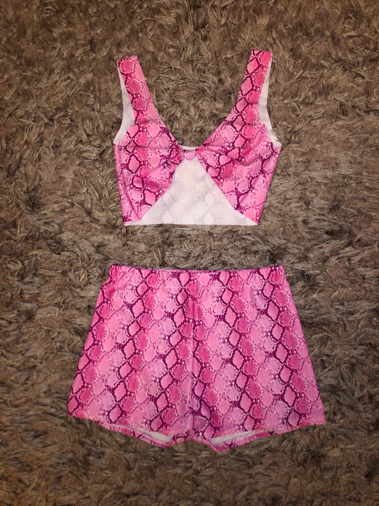 Hissy Knot Crop Vest