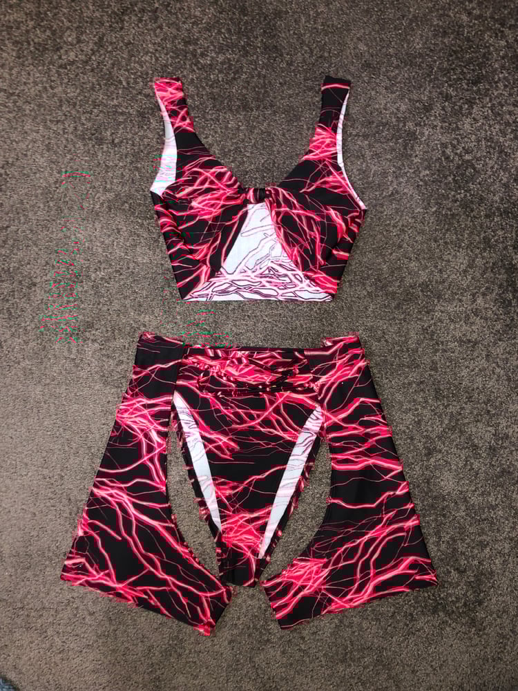 Electro Red Knot Crop Vest