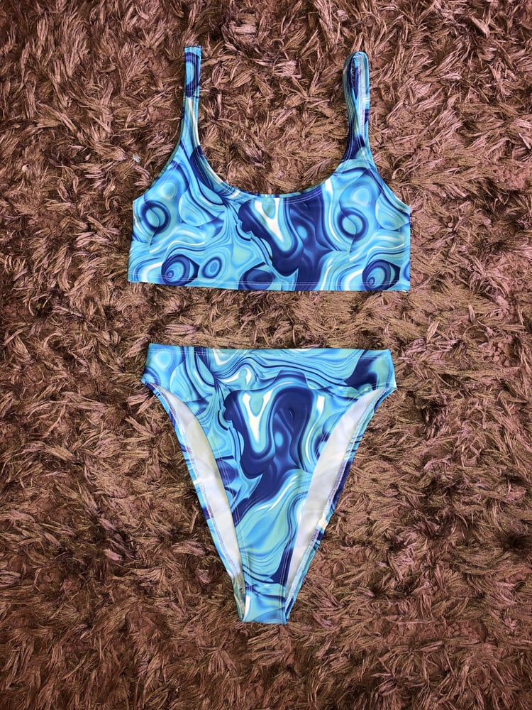 Get Wavy 90s High Leg Bottoms