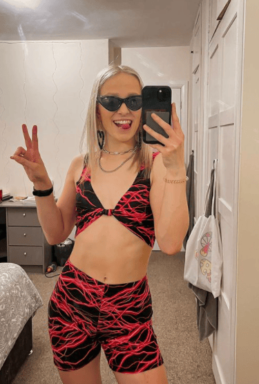 Electro Red Knot Crop Vest