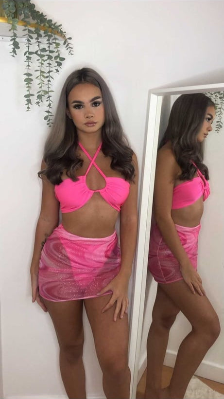 Barbie Keyhole Halterneck Bandeau
